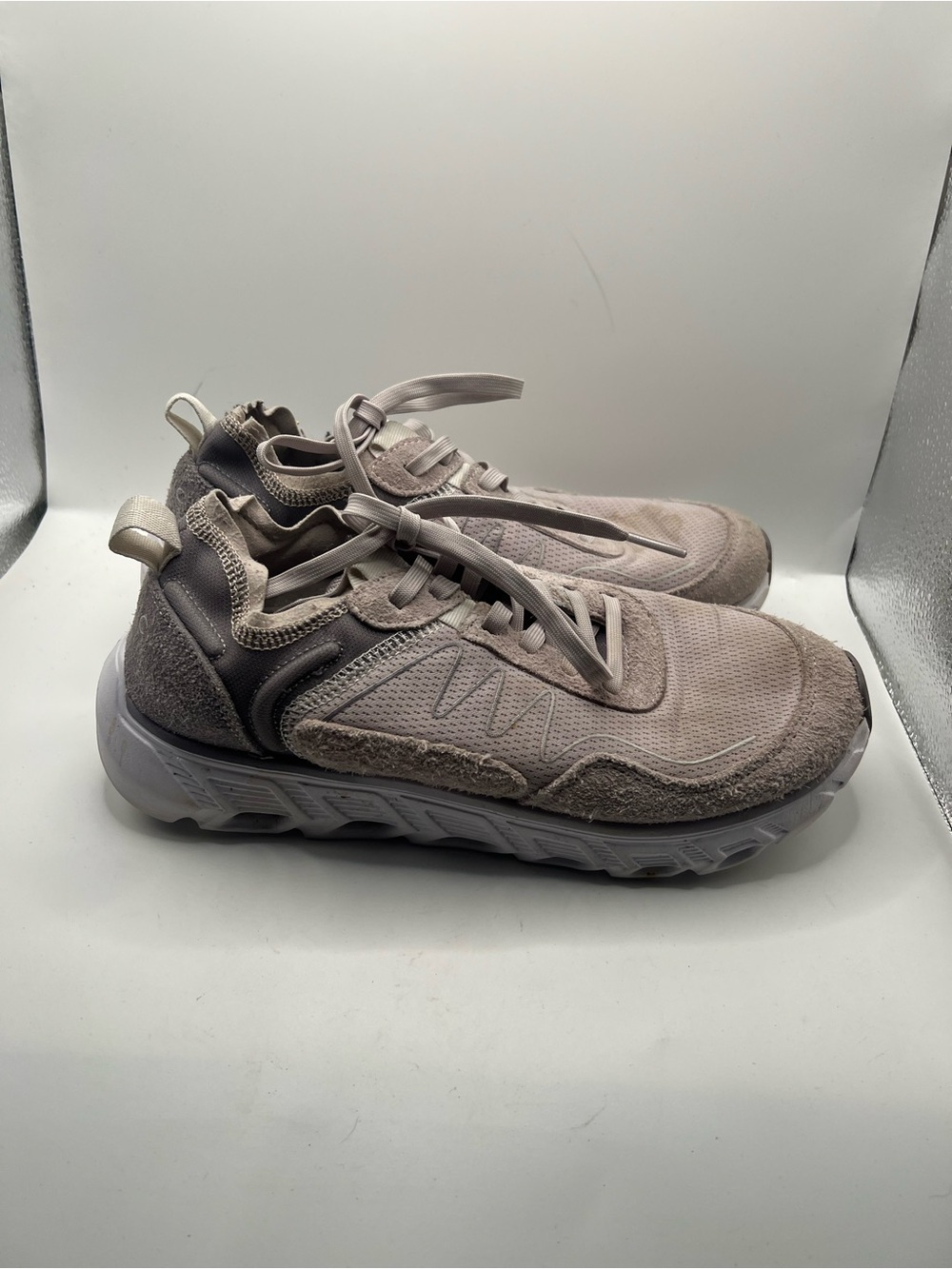 Vionic Neutral Gray Casual Athletic Sneakers